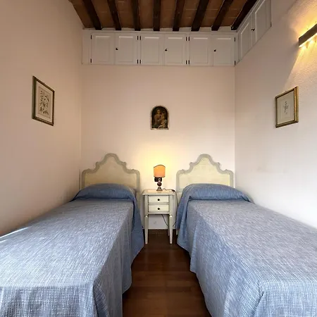 Vicolo Della Coda Апартаменти *
